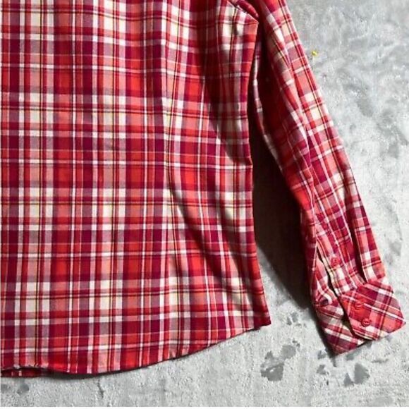 The North Face button up shirt Medium - Picture 15 of 16